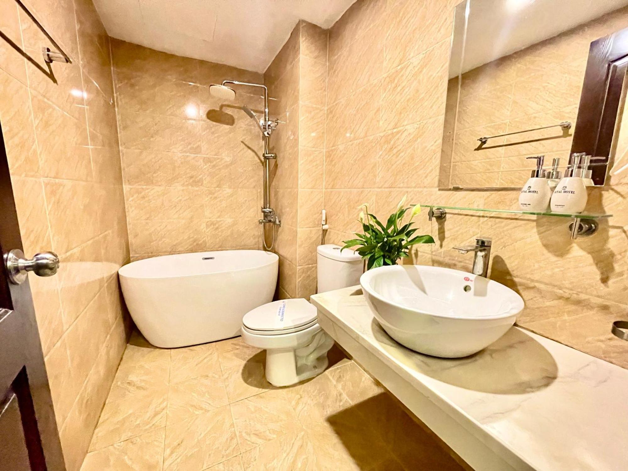 Hotel Royal II La Phu  Kültér fotó